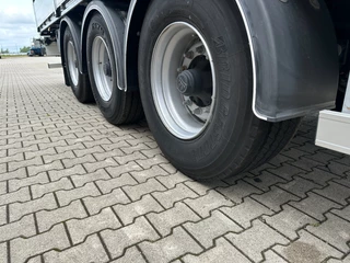 Kässbohrer N/A 2026 - NEW HEAVY DUTY FLATBED / TWISTLOCK / ALU DROPSIDES / BPW / NL / APK: 04-2027 obrazek 30