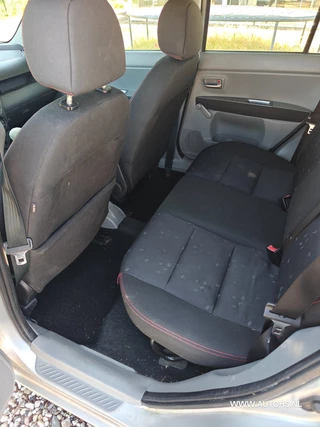 Mazda 2 2003 - 1.4 Exclusive , 5 deurs obrazek 14