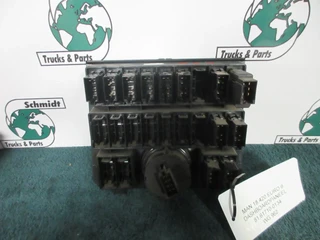 MAN TGX - 81.61710-0134 DASHBOARDPANEEL MAN TGS EURO 6 afbeelding 2 miniatuur