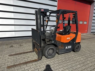 Doosan 2016 - D25G PLUS imagen 2 miniatura