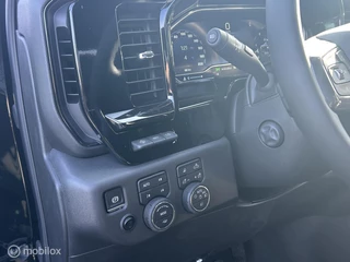 Chevrolet Silverado 2024 - USA ZR2 6.2 V8 image 29