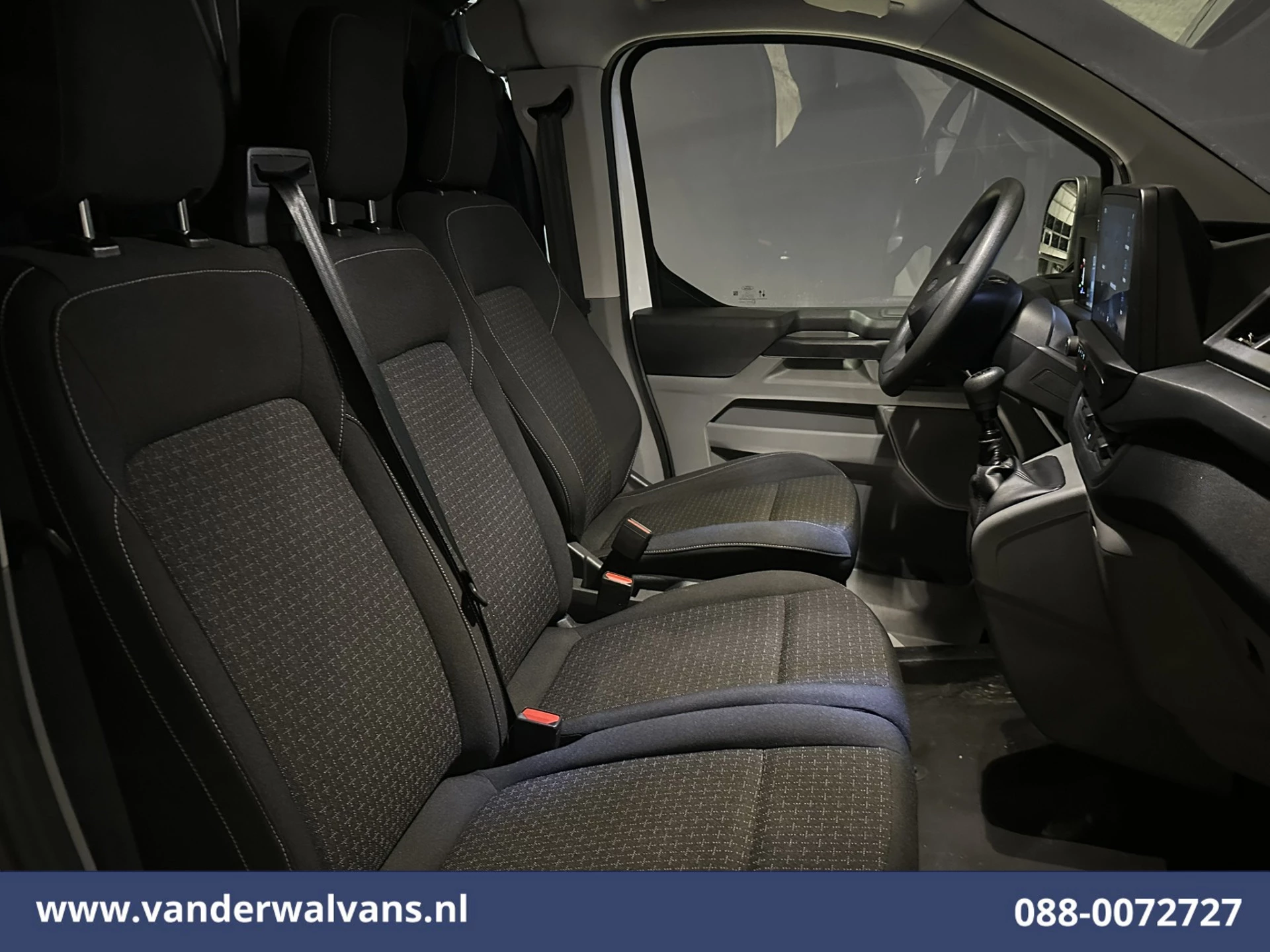 Ford Transit Custom 2024 - 2.0 TDCI 111pk L1H1 Euro6 Airco | Camera | LED | Apple Carplay | Cruisecontrol zdjęcie 6