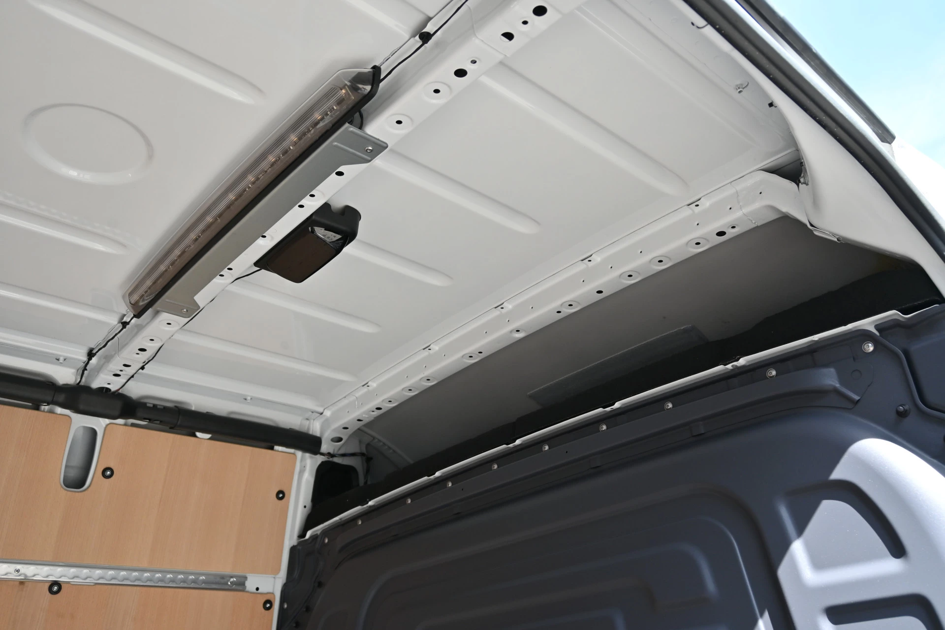 Mercedes-Benz Sprinter 2024 - 317 CDI L2H2 Pro zdjęcie 13