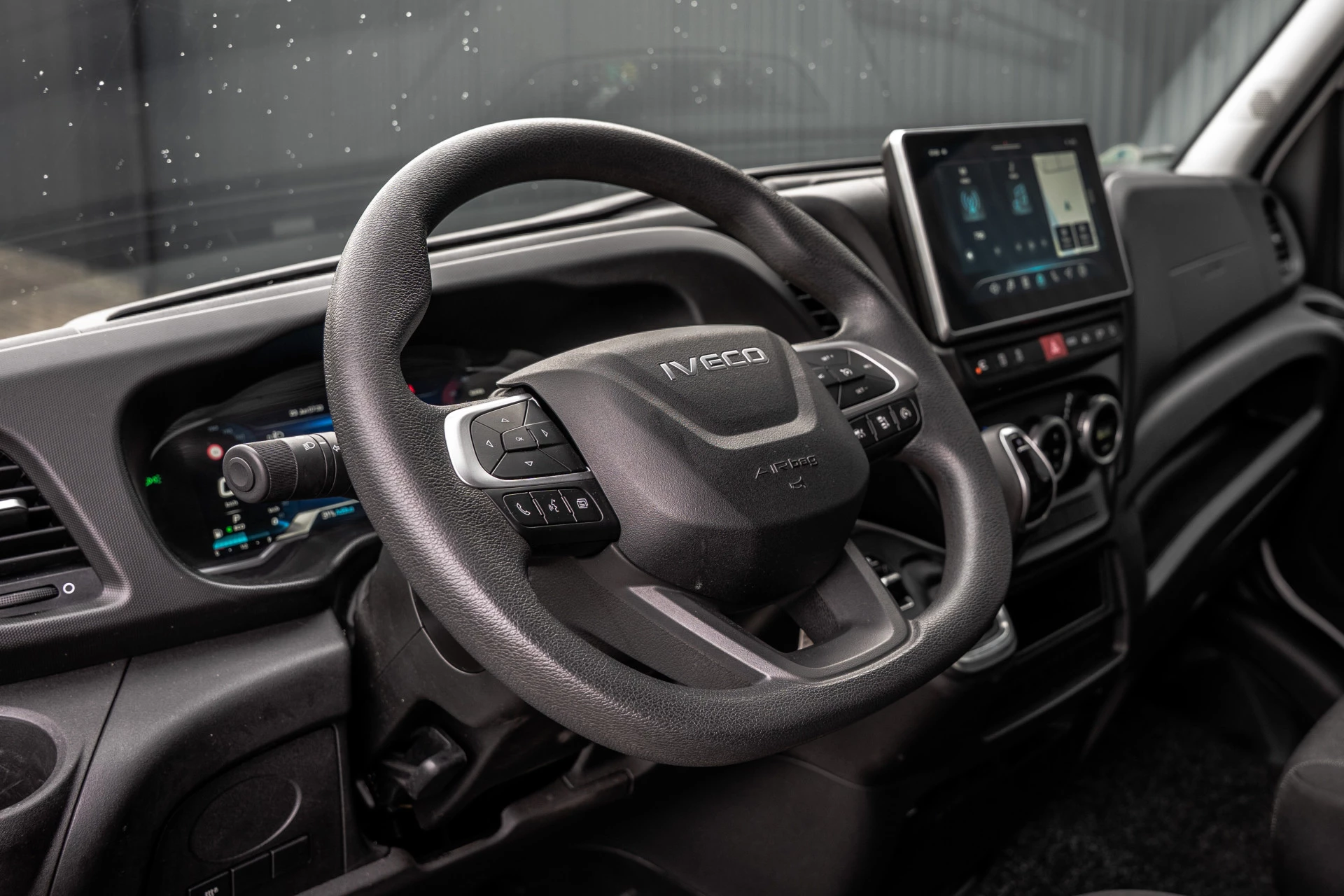 Iveco Daily 2024 - 35S18 | 3.0L 180PK | Automaat | NW MODEL | 3.5T Trekgewicht | Camera | Carplay | Climate imagen 11