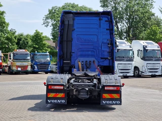 Volvo FH 2019 - 13.500 Globetrotter XL 6x2 - Custom interior - I parkcool - 3.00 WB imagen 6