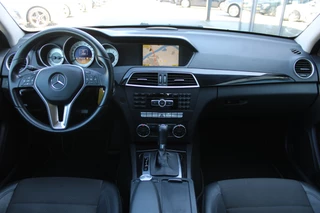 Mercedes-Benz C-Klasse 2011 - Coupé 180 AUT7 Ambition NAVI 18'' <<ZEER NETTE AUTO>> afbeelding 2