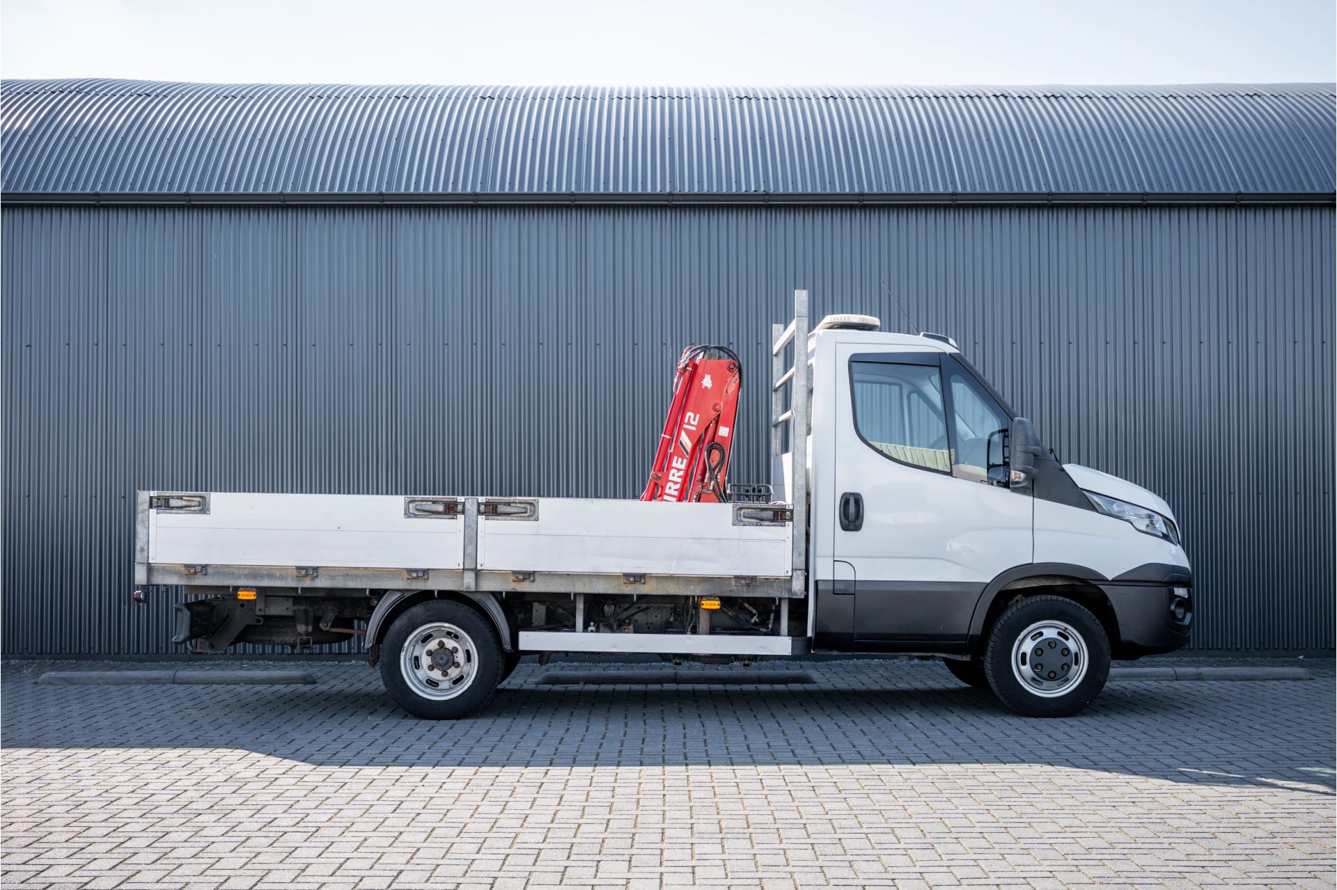 Iveco Daily 2015 - 50C15 3.0L | Open Laadbak | Kraan | Euro 6 | 1ste Eigenaar| 146 PK | 3-Zits image 6