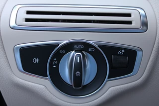 Mercedes-Benz GLC 2022 - 300e 4MATIC Luxury Line PANORAMADAK VIRTUAL LEDER 19'' obrazek 20