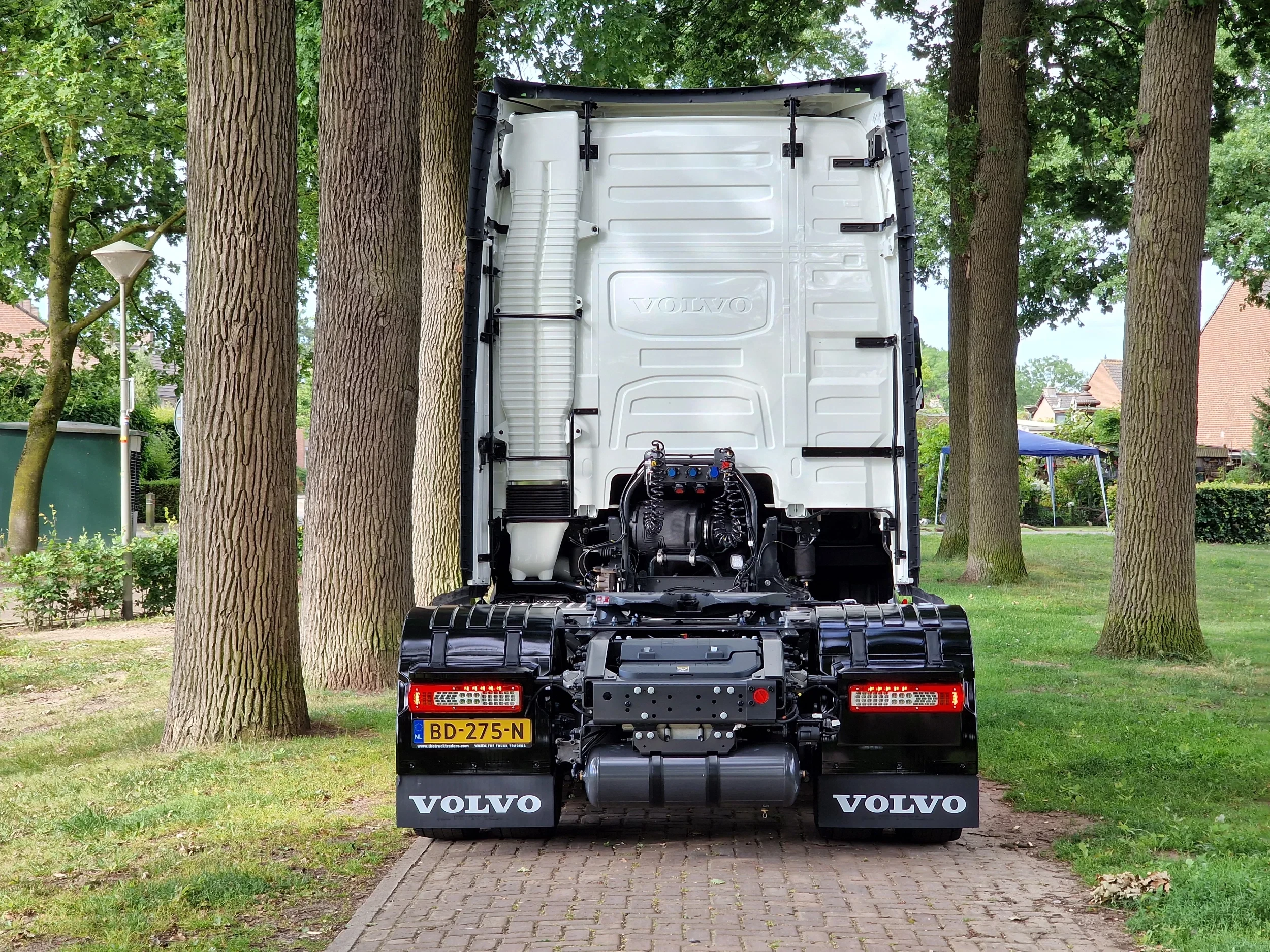 Volvo FH 2026 - 540 Aero Globetrotter XL 4x2 - New - Full spec - Show Truck - BUFFL interior - Retarder - I parkcool - Full air immagine 32