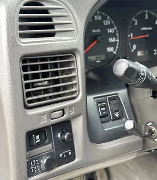 Nissan Patrol 2001 - GR 3.0 Di Comfort voll B-stijl obrazek 10