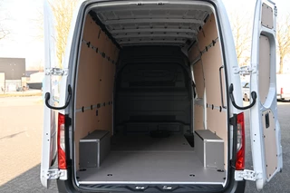 Mercedes-Benz eSprinter 2025 - 314 RWD L2H2 Pro 81kWh imagem 10