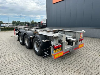 Van Hool 2016 - 20FT/30FT ADR CHASSIS / galvanized / BPW DRUM / ADR / NL-chassis image 3 thumbnail
