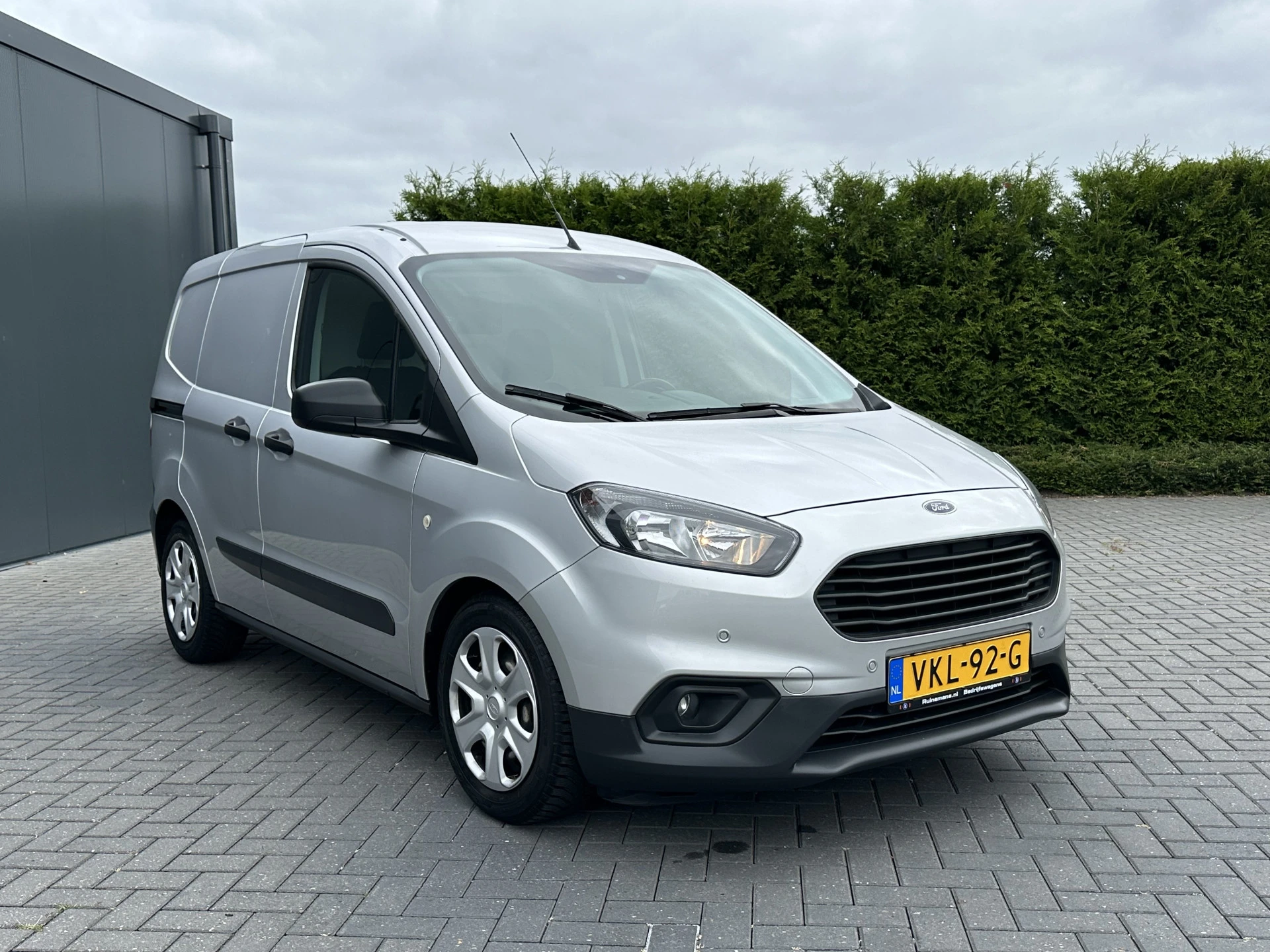 Ford Transit Courier 2021 - 1.5 TDCI / 1e EIGENAAR / 21.248 KM ! / AIRCO / STOELVERWARMING / PDC / NAVIGATIE / CARPLAY afbeelding 4