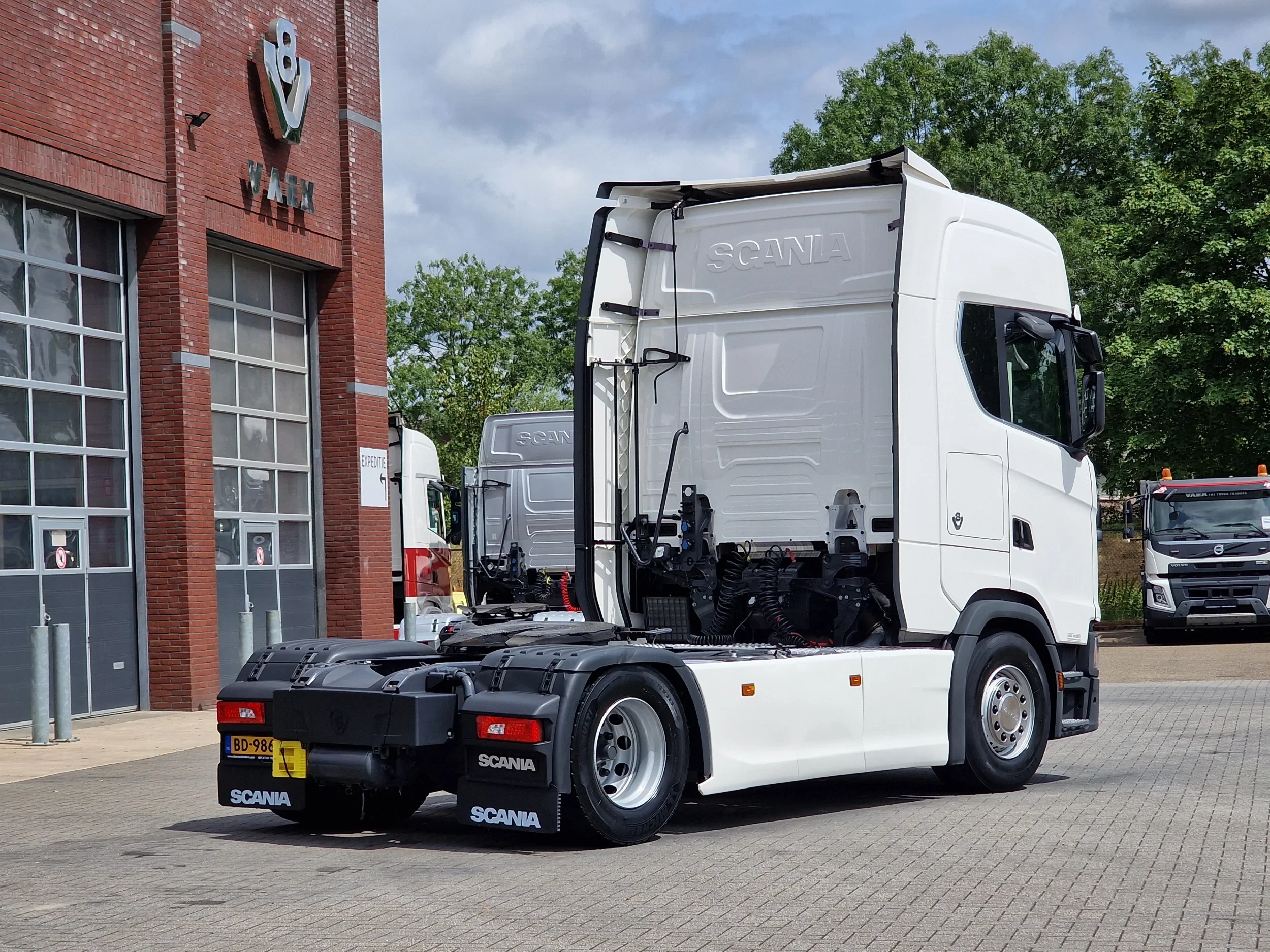 Scania S 2022 - 530S V8 NGS Highline 4x2 - Retarder - Night clima - 2x tank - Led image 5