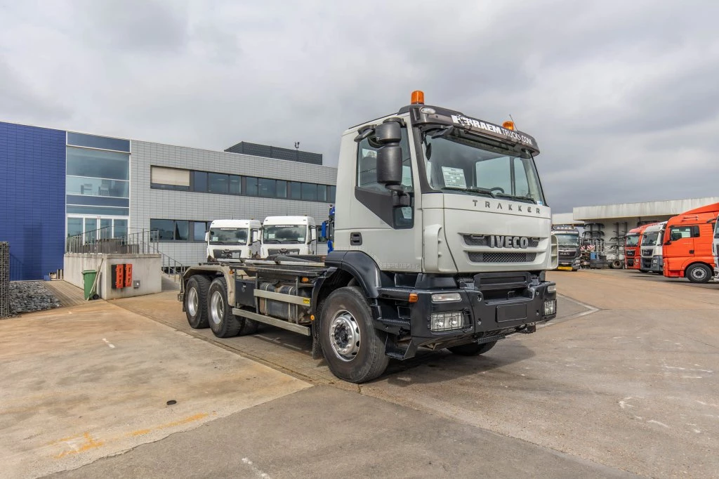 Iveco Trakker 2011 - 410 - 121 499 KM image 3