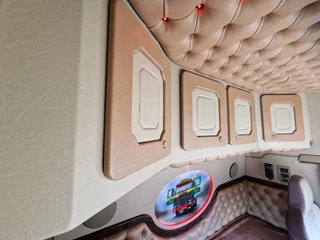 Scania S 2019 - S580 Highline - Full spec - Show truck - BUFFL interior - Retarder - Full air - Night clima image 33