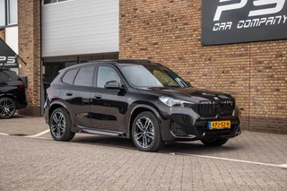 BMW iX1 2023 - xDrive30 67 kWh, Pano, Leder, Carplay, Ambient, H&K zdjecie 8