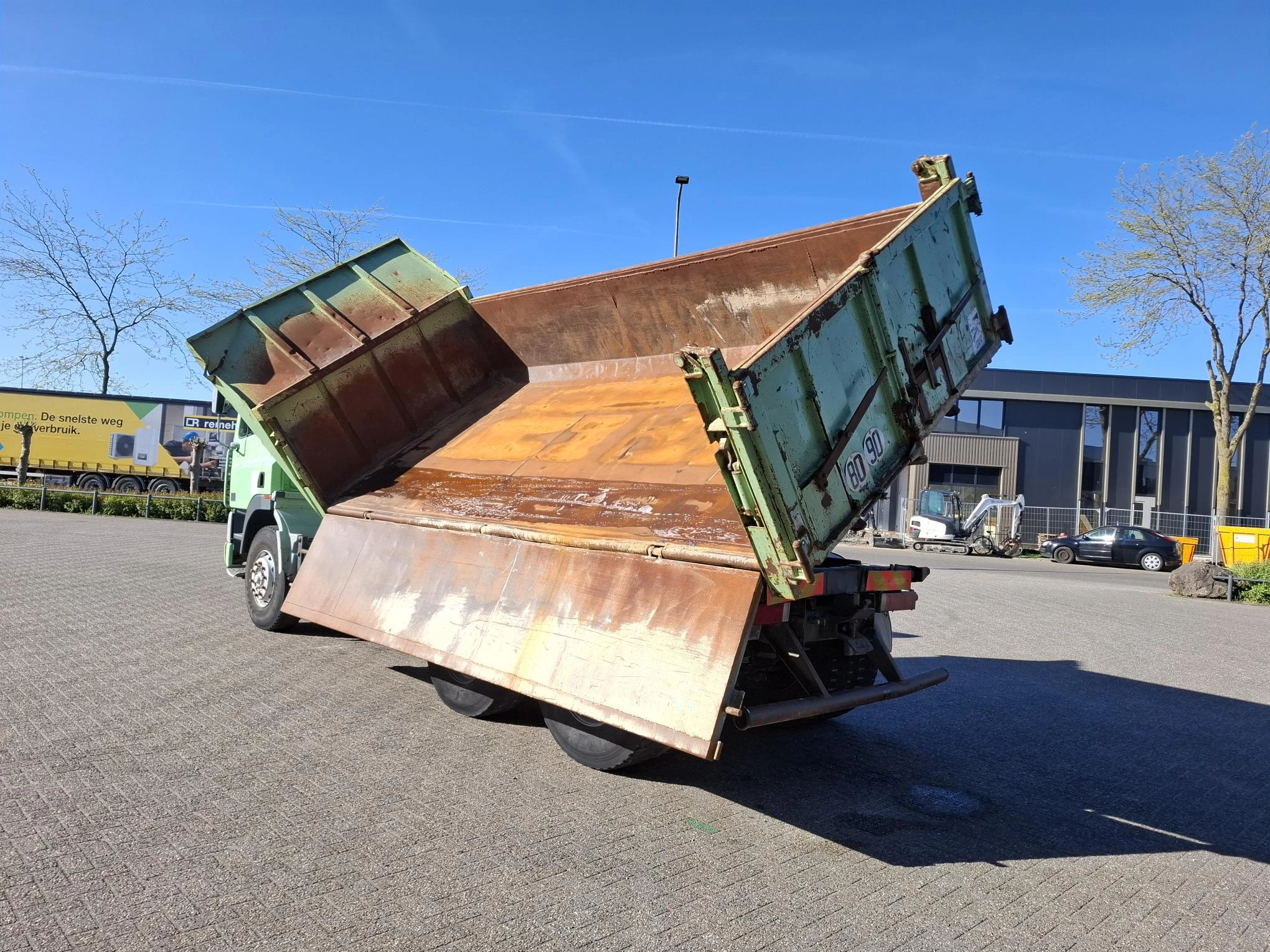 DAF CF 85.340 1998 - / 6X4 / 2X BIG AXLE / FULL-STEEL / DRUM BRAKES / 585044 KM / 2SIDE MARREL TIPPER / MANUAL / 1998 obrázek 6