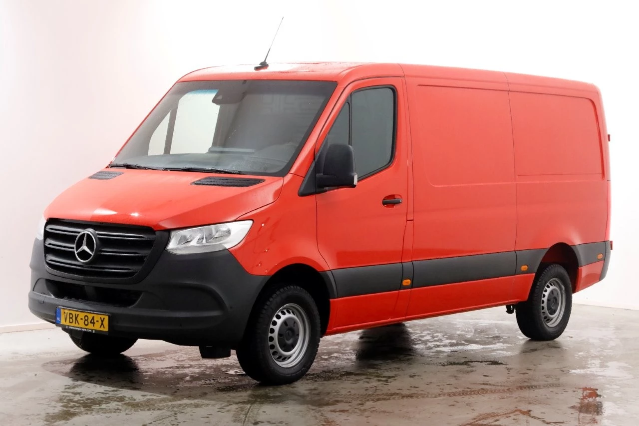 Mercedes-Benz Sprinter 2019 - 314 CDI 143pk E6 RWD L2H1 Navi/Camera/Trekhaak 3500kg 08-2019 Bild 8
