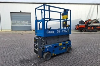 Genie 2021 - GS1932 E-Drive Several In Stock, 8m Working Height изображение 2 миниатюра