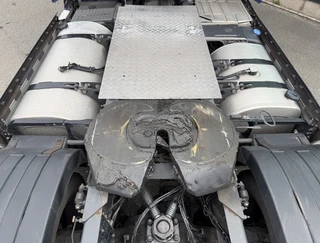 Volvo FH 2017 - 13.460 ONLY 661.000 KM FULL SPOILER 2X TANKS SMART TACHO GEN 2 HOLLAND-TRUCK image 17