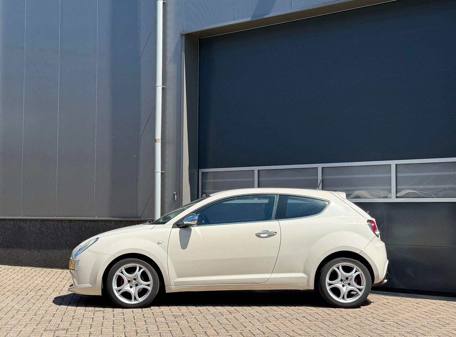 Alfa Romeo MiTo 2013 - 0.9 TwinAir Distinctive bj.2013 Leder|Clima|Nap. afbeelding 2