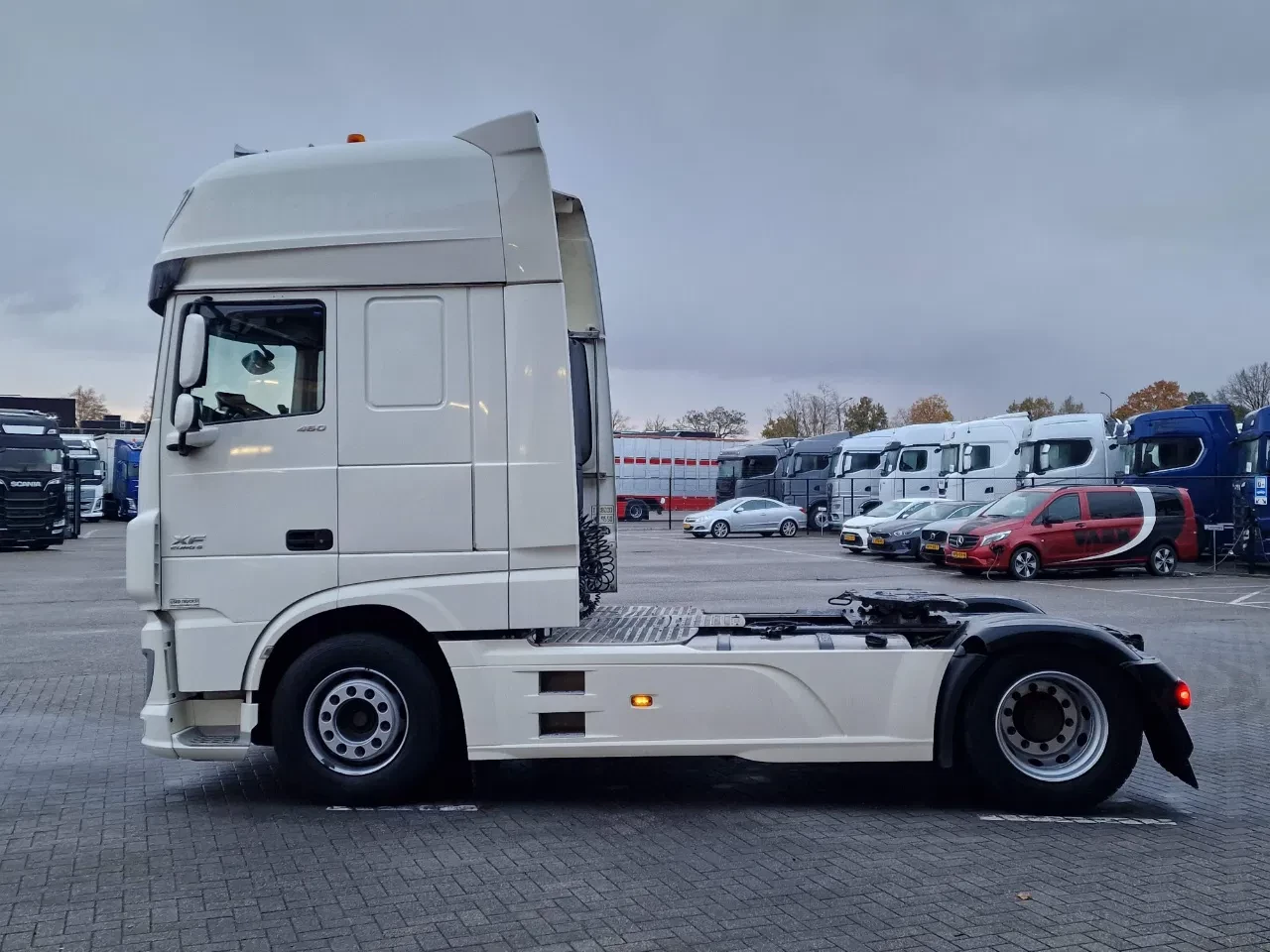 DAF XF 2014 - 460 SuperSpaceCab 4x2 - Full air - Night Clima - TV -Microwave - Full spoiler - Navi zdjęcie 4