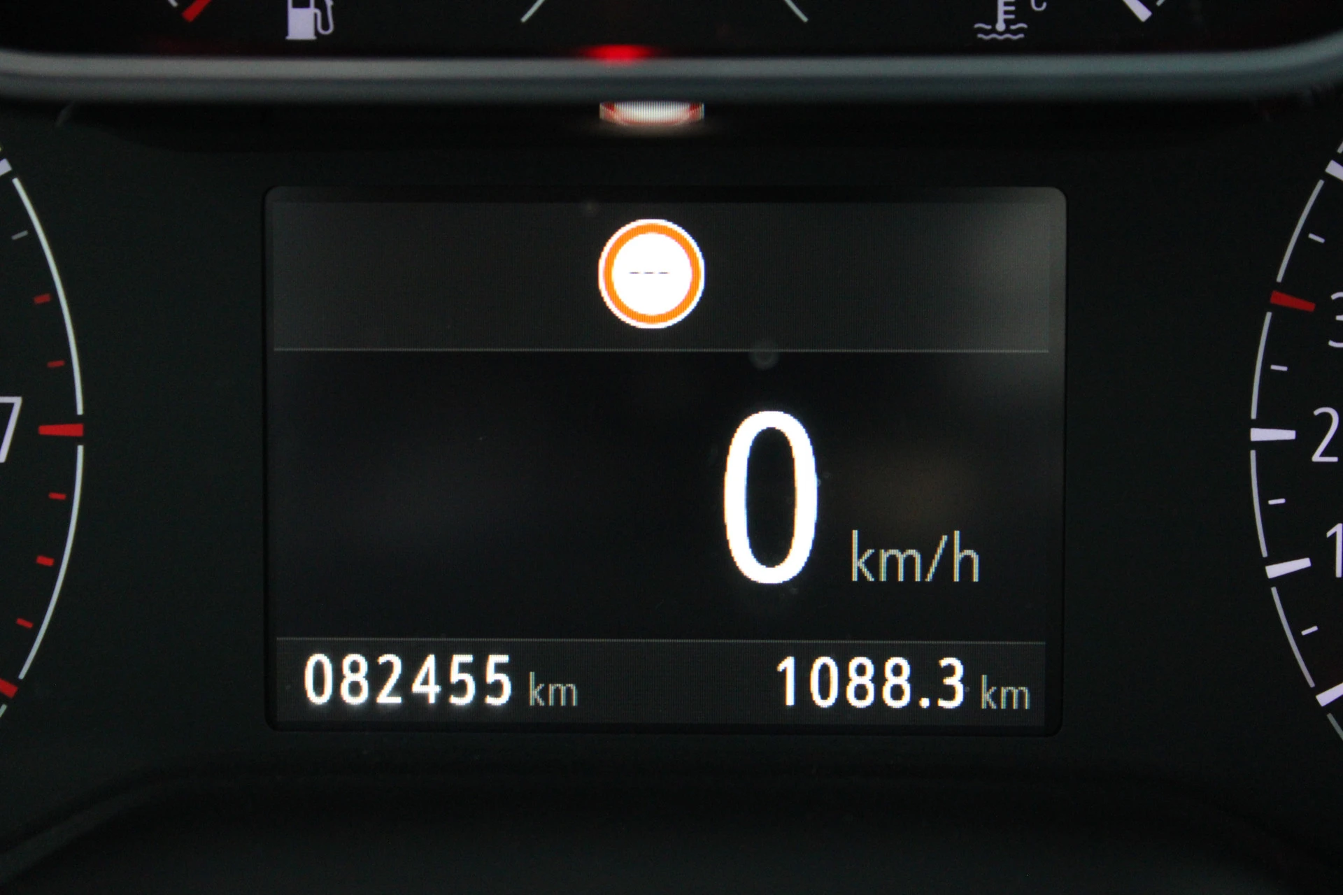 Opel Grandland X 2019 - 1.2 Turbo 130pk Innovation AGR LEDER NAVI CAMERA CARPLAY 19'' TREKHAAK afbeelding 12