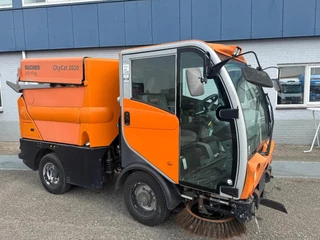 Bucher CC2020-40 2010 - N/A zdjecie 3