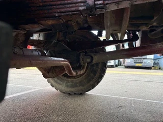 Mercedes-Benz 1922 1988 - AK 4x4 V6 WITH ONLY 128.500 KM!! AND HMF 1003K2 CRANE (MANUAL GEARBOX / FULL STEEL SUSPENSION / REDUCTION AXLE / P.T.O. / ETC.) obrazek 10