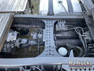 Mercedes-Benz Actros 2018 - 1948 Gigaspace - Lowdeck | Full Air | NL Truck | 2x Tank | 2 Pcs image 15
