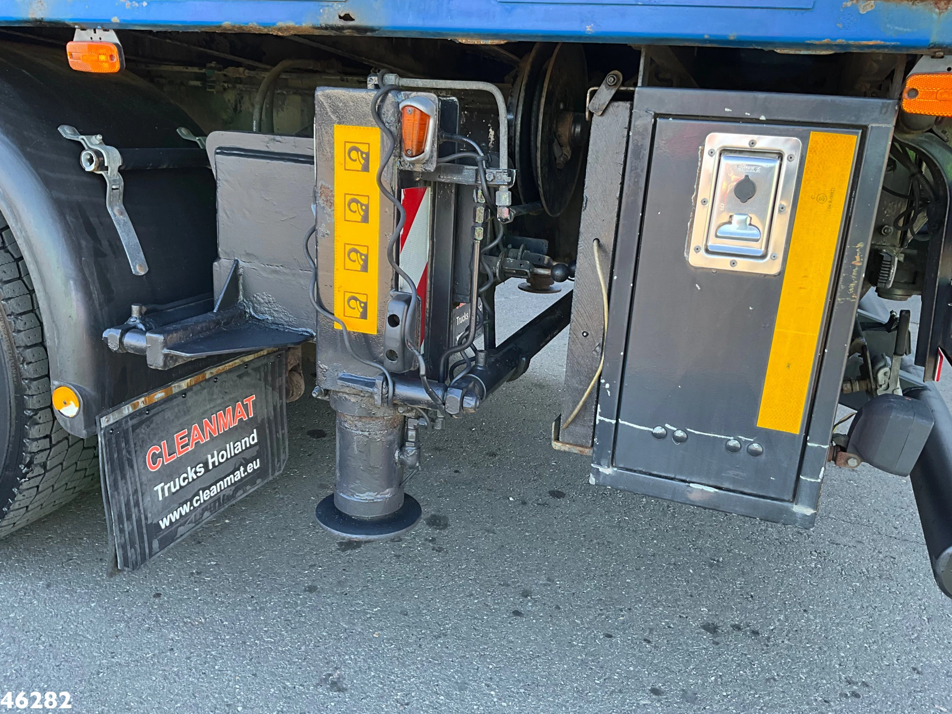MAN 26.464 DFLC 8x4 Hiab 60 Tonmeter laadkraan + Fly-Jib! Just 336.074 km! 2003 imagem 18
