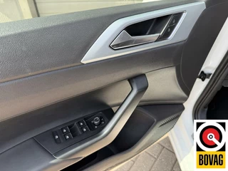Volkswagen Polo 2024 - 1.0 TSI GOAL camera CarPlay Cruise Control image 27