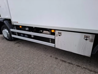 Renault D16 2017 - / ONLY:497760 KM / THERMOKING / PLATFORM 2TON / LWDS / BED / DATALOG / FULL-AIR / AUTOMATIC / EURO-6 / 2017 image 9