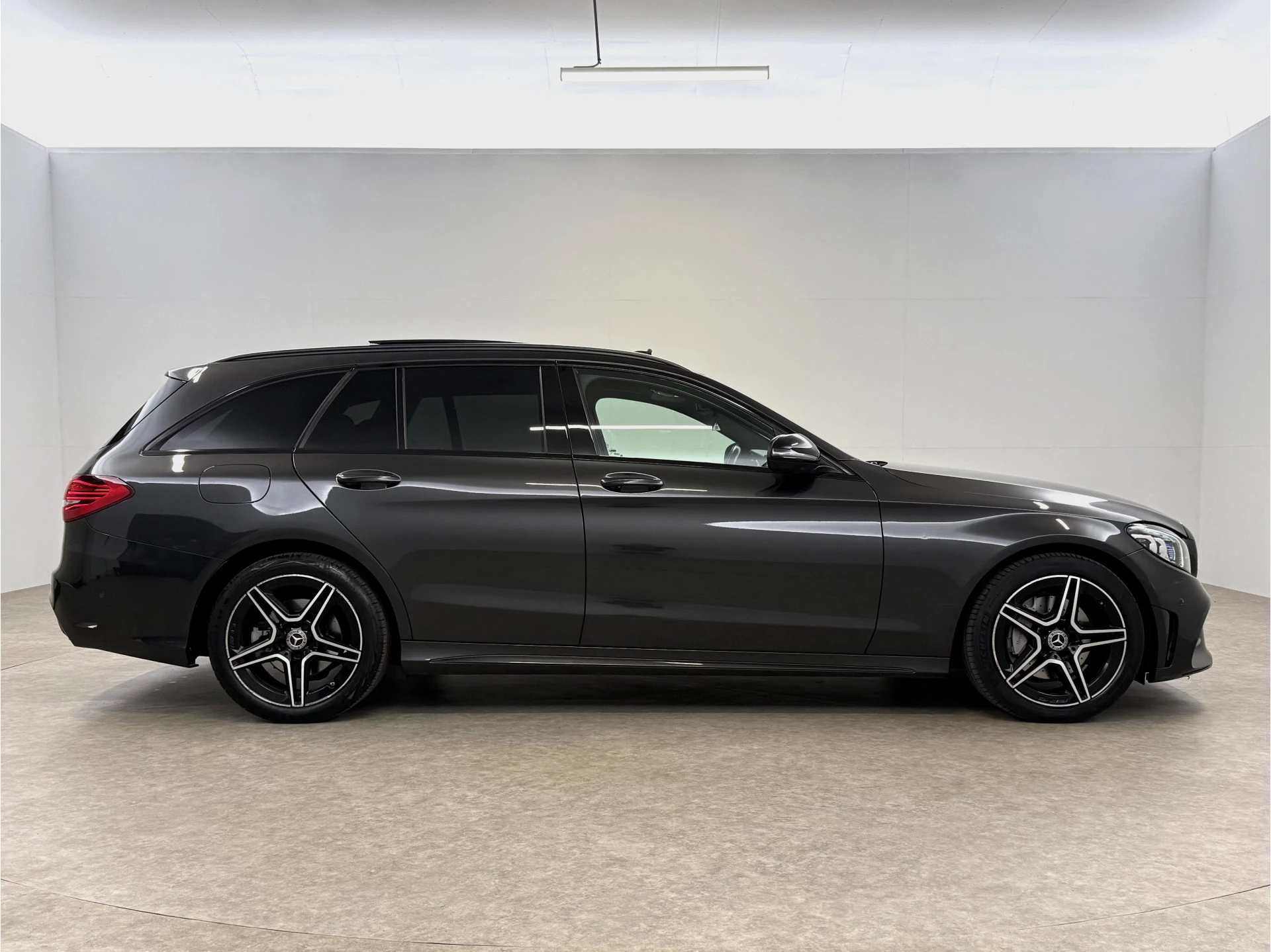 Mercedes-Benz C-Klasse 2020 - 200 Business Solution AMG 184PK afbeelding 9