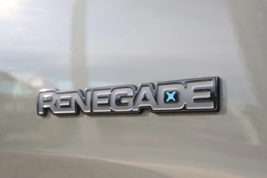 Jeep Renegade 2022 - 4XE 240 HYBRID S / Leder / Panoramadak / 19 inch afbeelding 15