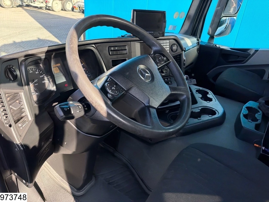 Mercedes-Benz 2015 - Antos 2535 6x2, EURO 6, Palfinger, Remote image 7