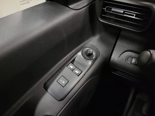 Peugeot Partner 2021 - 1.2PureTech 111pk Benzine! image 12
