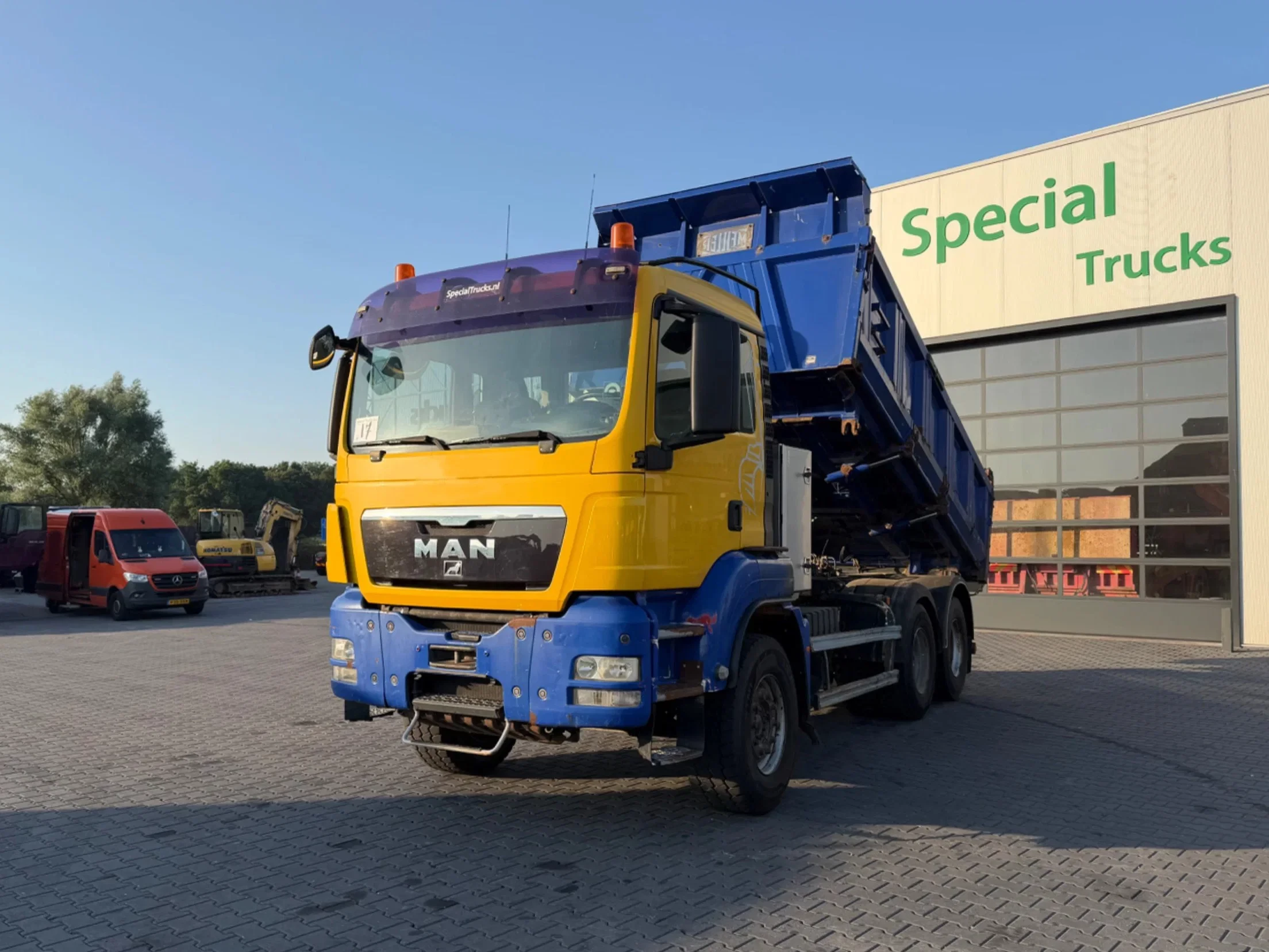 MAN TGS 2009 - 33.440 BB / 6x4 / 3 Zijdige meiller kipper / Bordmatic / Handgeschakeld afbeelding 3