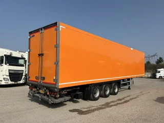 Krone / SOR Iberica-S3E 2015 - / Carrier Vector 1550 Reefer immagine 2