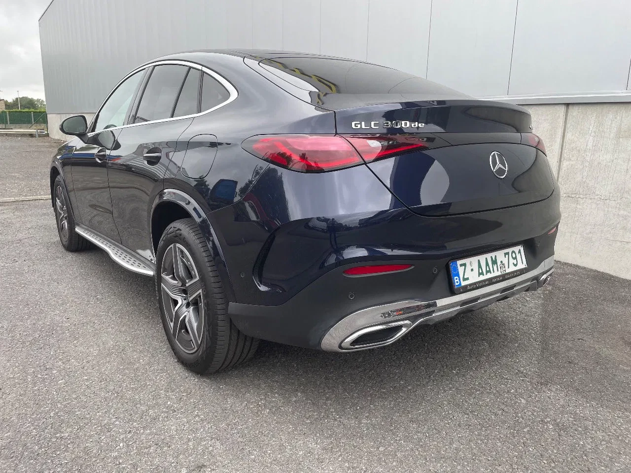 Mercedes-Benz GLC 2023 - 300de - coupe- AMG - Stuur assistent - Distronic Cruise Control imagem 6