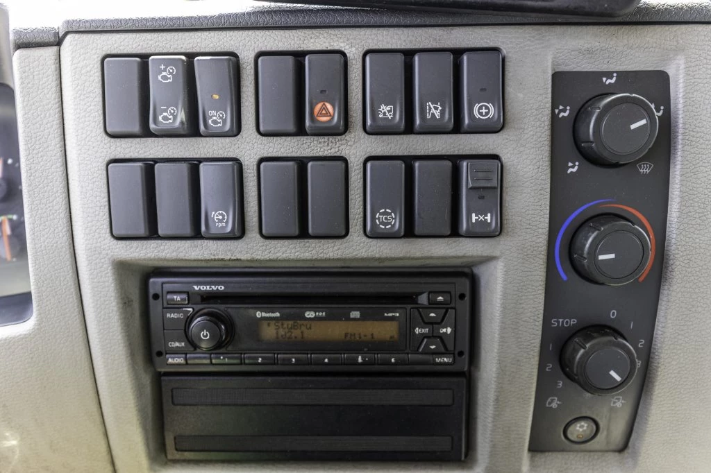 Volvo 2015 - FE 250+HAYON BAR afbeelding 18