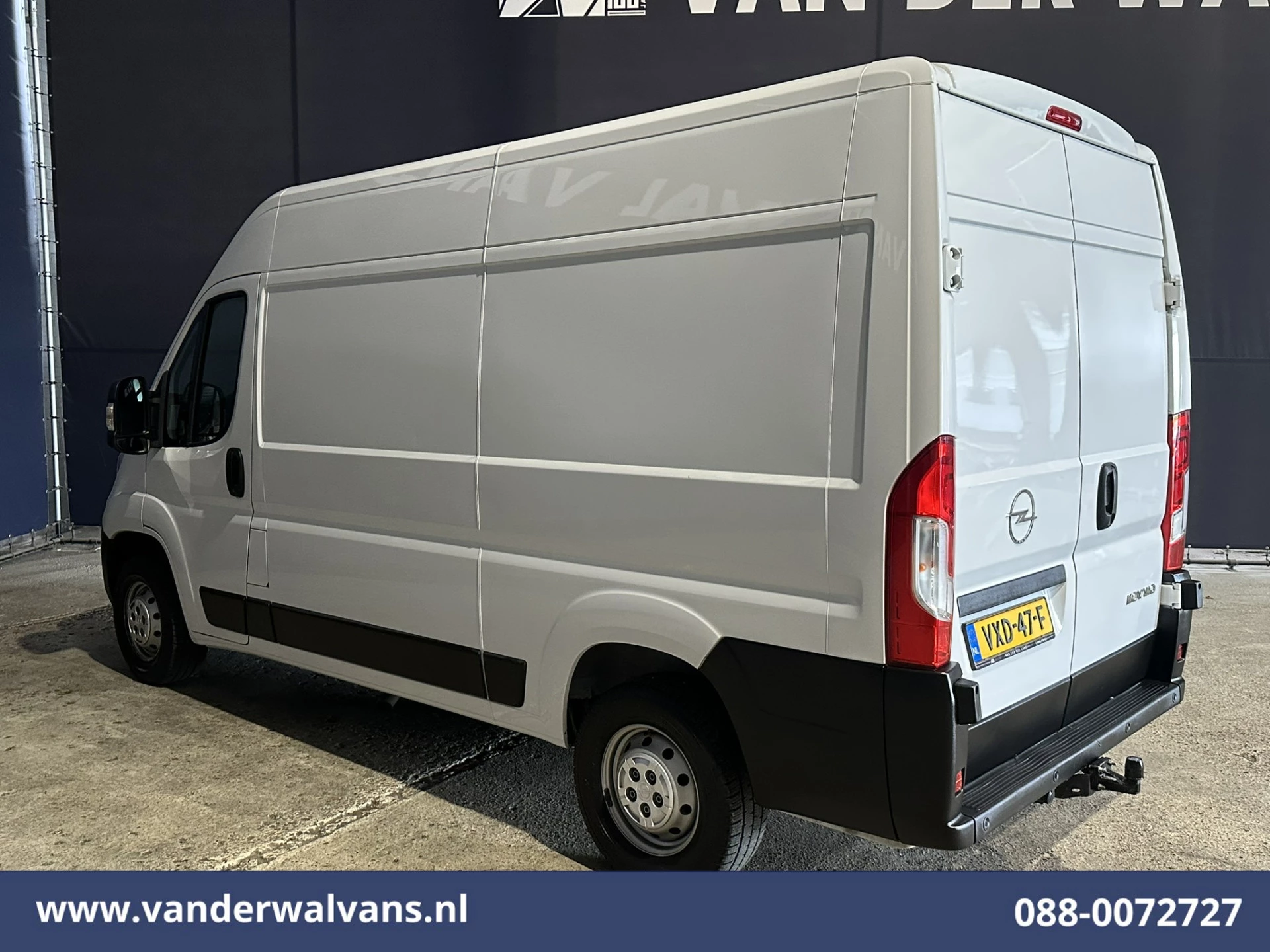 Opel Movano 2023 - 2.2D 120pk L2H2 Euro6 Airco | 2500kg Trekhaak | Apple Carplay | Cruisecontrol Android Auto | Bijrijdersbank image 2