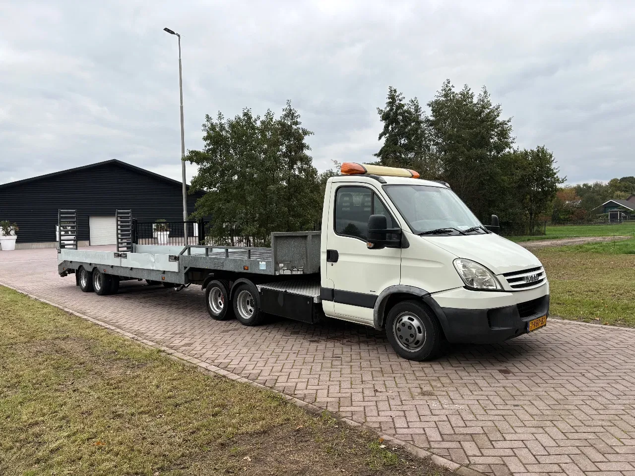 Iveco Daily 2009 - 35C18 jeep-as 15 ton - be oplegger jeeb-as semi (135.532 km image 4