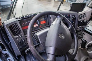 Renault N/A 2010 - PREMIUM 310DXI+E5+CARRIER+ENGINE PROBLEM image 11
