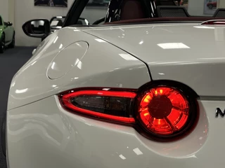 Mazda MX-5 2020 - ND Roadster 1.5 SkyActiv-G 132PK 100th Anniversary Bose Leder Camera PDC Apple CarPlay imagem 46