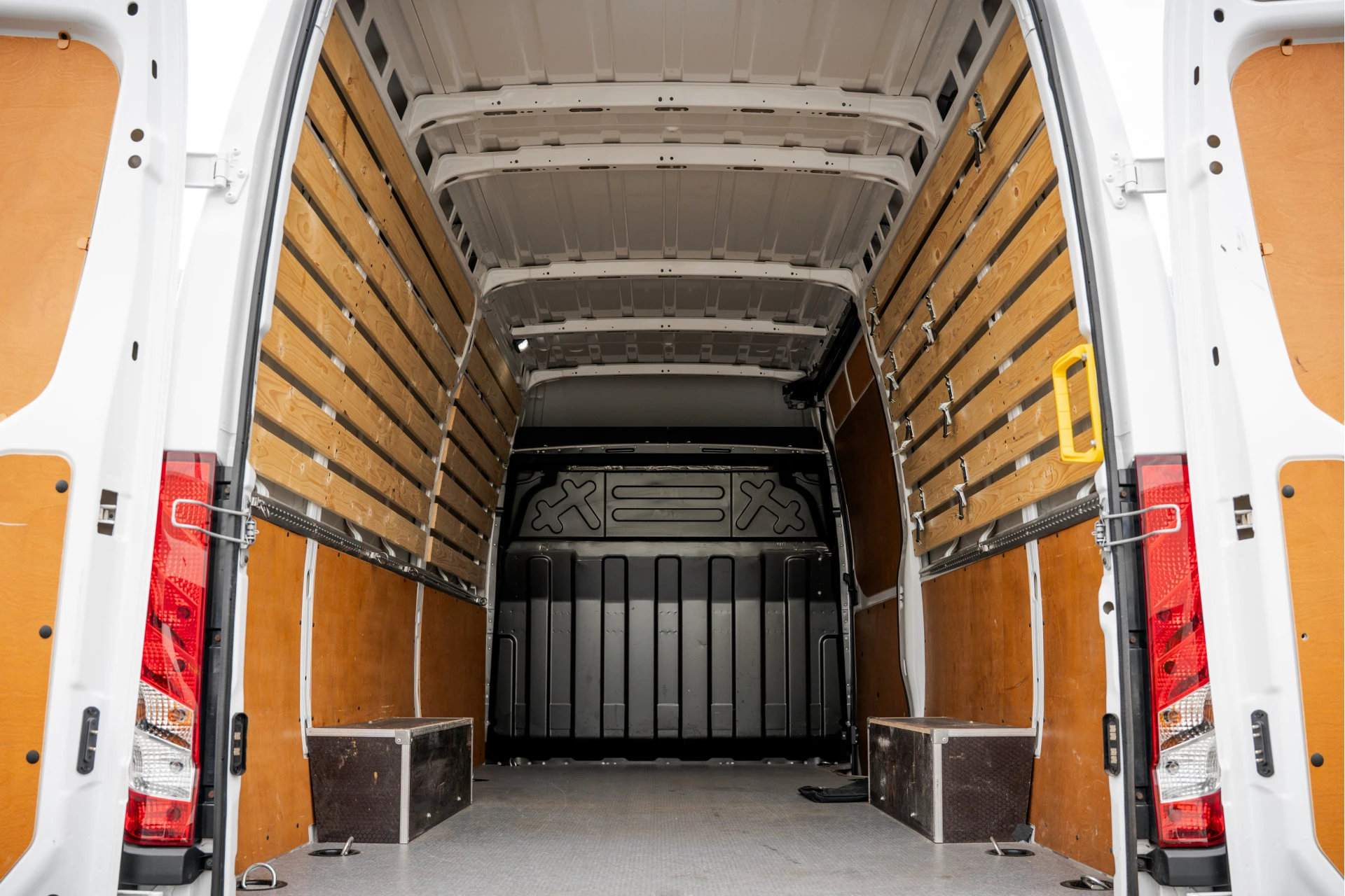 Iveco Daily 2024 - 35S18 | 3.0L 180PK | Automaat | NW MODEL | 3.5T Trekgewicht | Camera | Carplay | Climate imagen 10