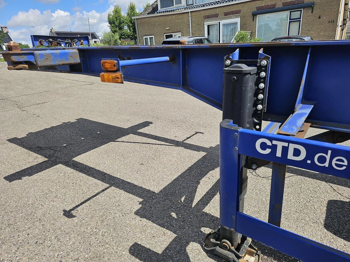 MKF METALLBAU CS 20 -20 FOOT- CONTAINER CHASSIS -HEAVY DUTY- BPW DRUM -STEEL SUSPENSION- GOOD QUALITY. 2006 obrázek 24