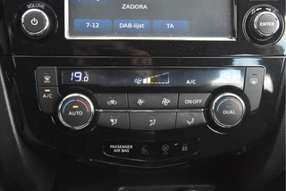 Nissan QASHQAI 2015 - 1.2 Connect Edition zdjecie 11