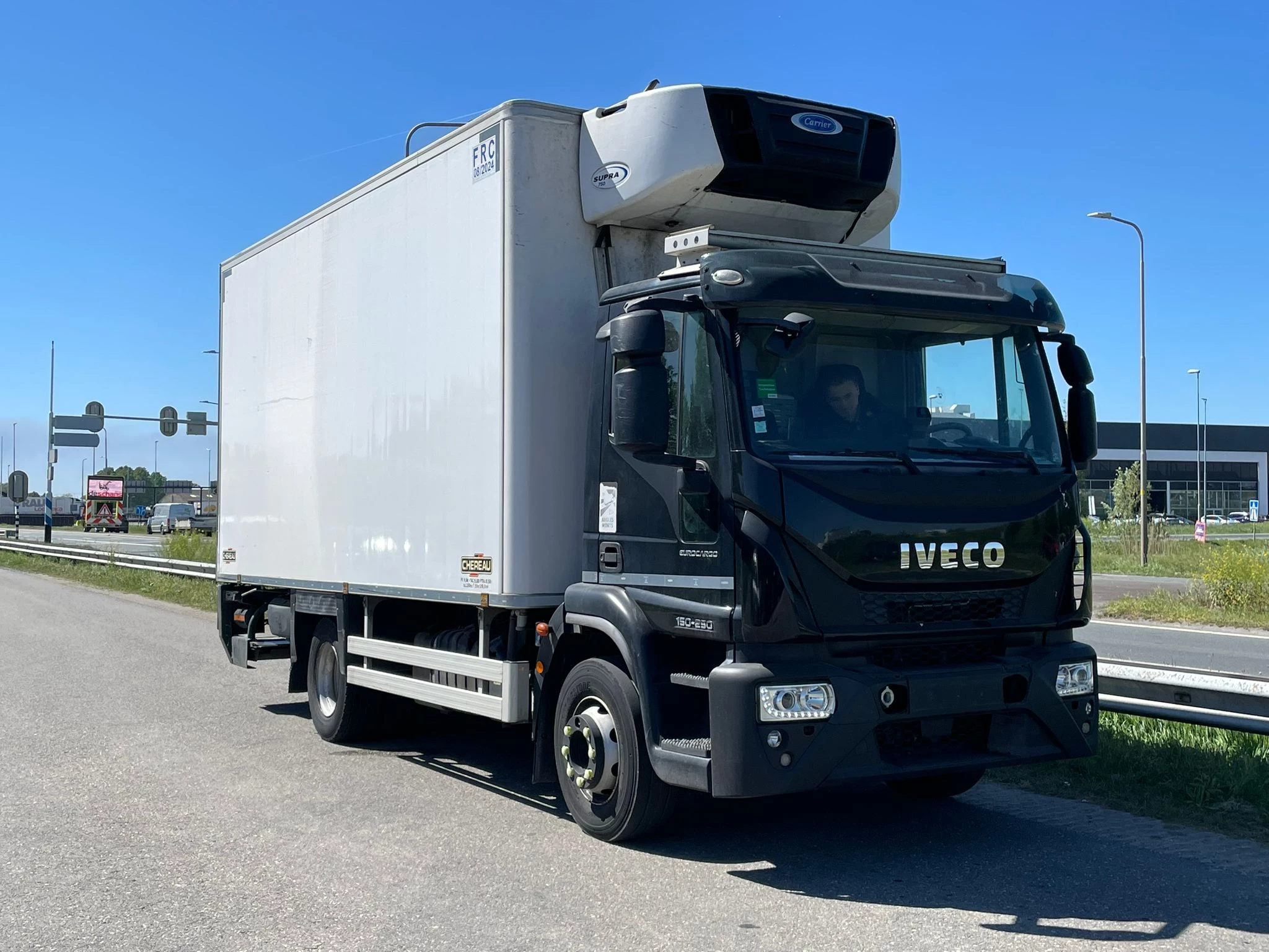Iveco Eurocargo 2018 - ML150E25P imagem 7